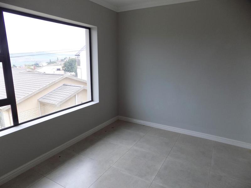 3 Bedroom Property for Sale in Fraaiuitsig Western Cape